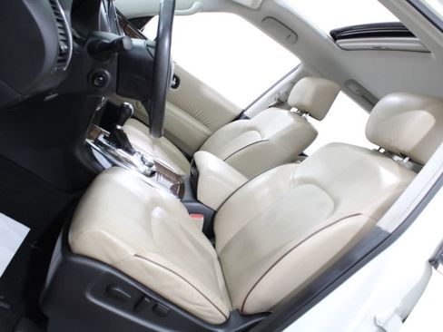 Used 2018 Nissan Armada Platinum w/ Captain Seat Package image 20