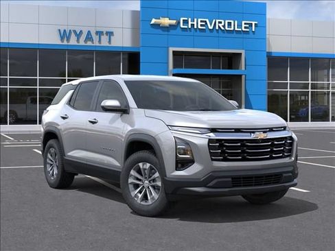 New 2026 Chevrolet Equinox LT w/ Convenience Package II FWD image 8