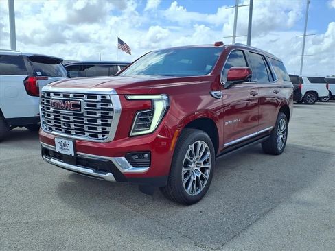 New 2026 GMC Yukon Denali w/ Denali Reserve Package AWD/4WD image 3