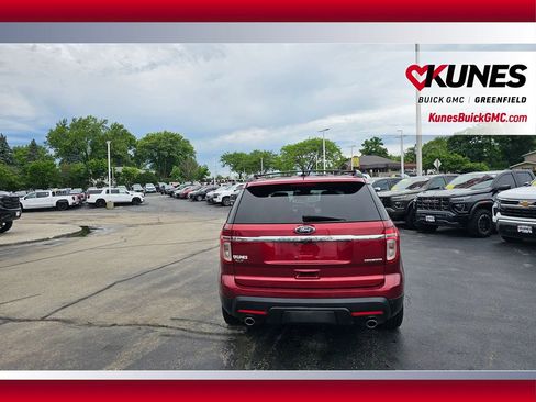 Used 2015 Ford Explorer XLT w/ Equipment Group 202B FWD image 6