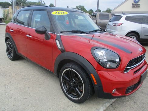 Used 2016 MINI Cooper Countryman S FWD image 8