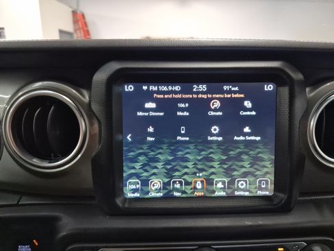 Used 2023 Jeep Gladiator Overland AWD/4WD image 36