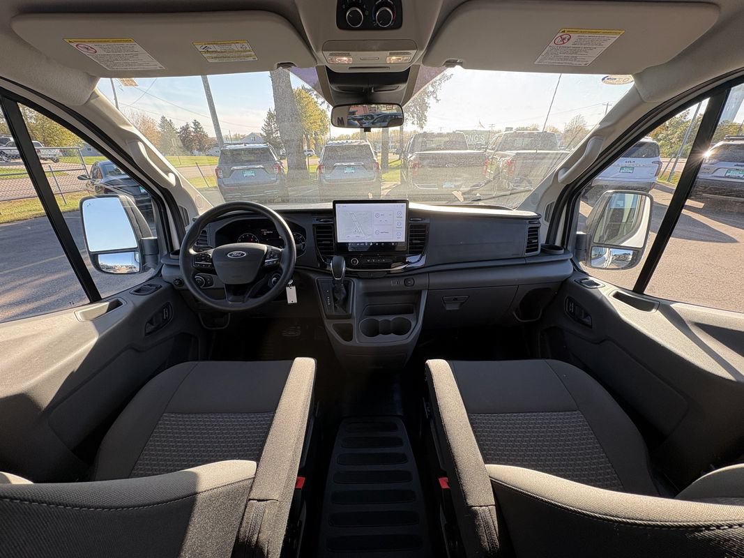 Used 2024 Ford Transit 350 XLT RWD image 11