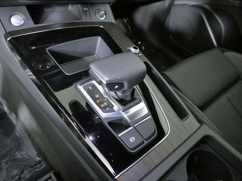 Used 2024 Audi Q5 2.0T Premium image 20