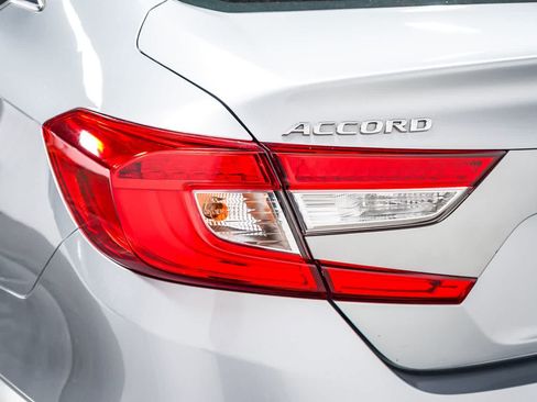 Used 2020 Honda Accord LX image 9