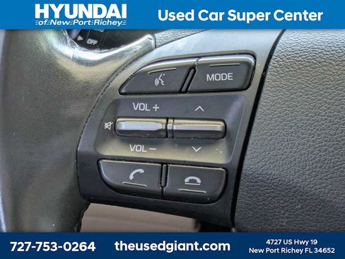 Used 2020 Hyundai Elantra Limited FWD image 29