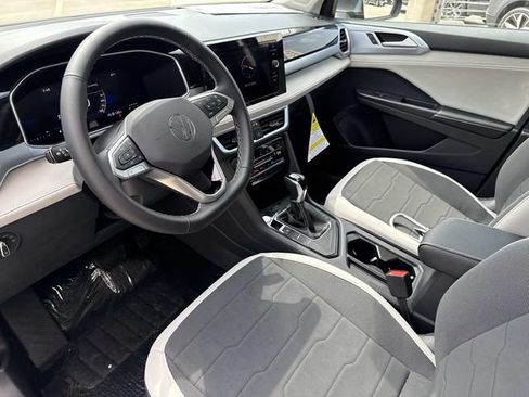 New 2026 Volkswagen Taos SE FWD image 13