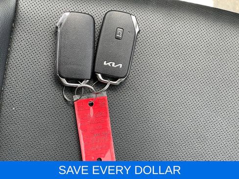 Used 2025 Kia Sportage EX w/ Premium Package FWD image 24
