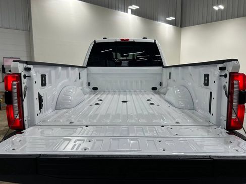New 2026 Ford F350 Lariat w/ Lariat Ultimate Package AWD/4WD image 32