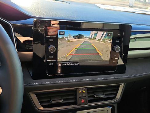 New 2025 Volkswagen Taos SE image 17