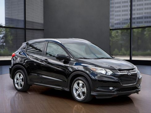 Used 2017 Honda HR-V EX-L image 3