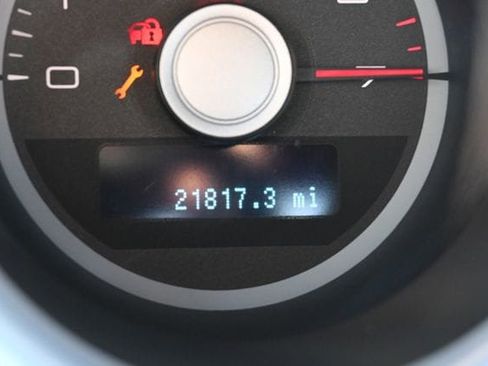 Used 2011 Ford Mustang Shelby GT500 w/ SVT Performance Pkg image 38