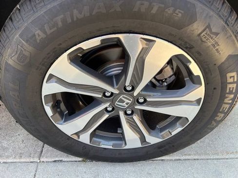 Used 2019 Honda CR-V LX image 10