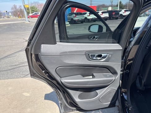 Certified 2025 Volvo XC60 B5 Plus AWD/4WD image 24