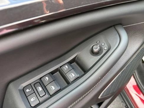 Used 2022 Jeep Grand Cherokee L Laredo w/ Luxury Tech Group I RWD image 29