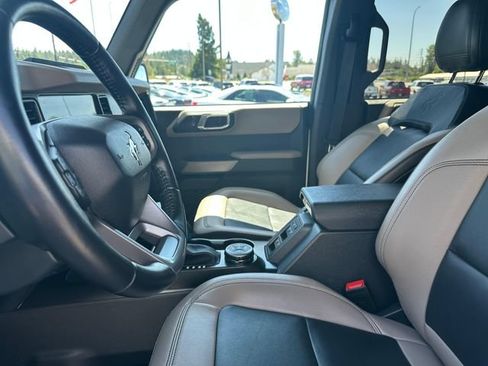 Used 2023 Ford Bronco Wildtrak AWD/4WD image 7