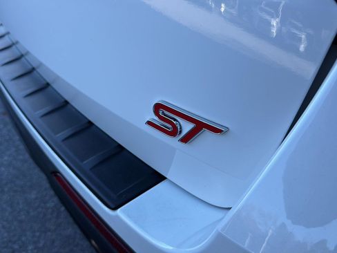 Certified 2025 Ford Explorer ST w/ Sun And Sound Package image 32