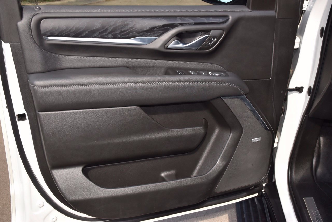 Used 2022 GMC Yukon Denali RWD image 38