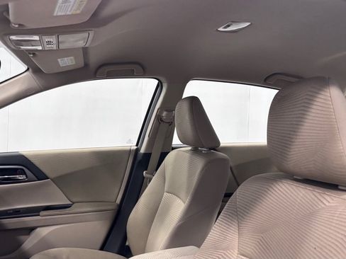 Used 2015 Honda Accord LX image 19