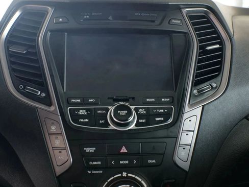 Used 2013 Hyundai Santa Fe Limited w/ Technology Pkg image 24