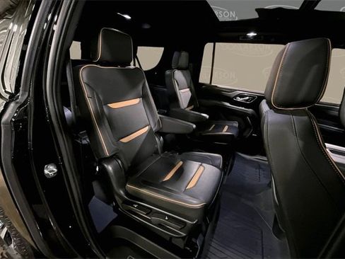 Used 2023 GMC Yukon XL AT4 image 16