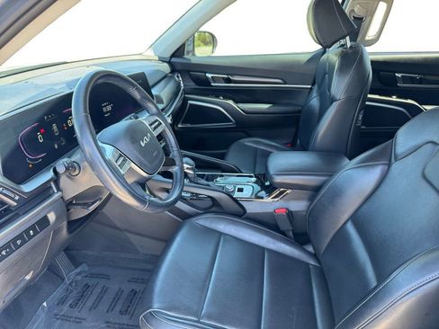 Used 2024 Kia Telluride LX FWD image 9