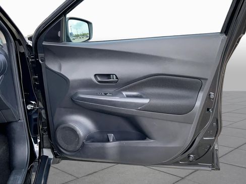 Used 2023 Nissan Kicks S FWD image 21