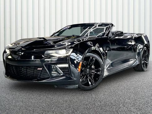 Used 2018 Chevrolet Camaro SS RWD image 3