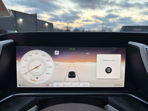 Used 2024 Genesis G90 3.5T image 35