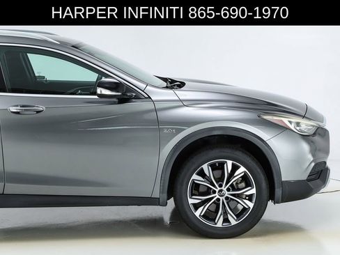 Used 2018 INFINITI QX30 AWD image 13