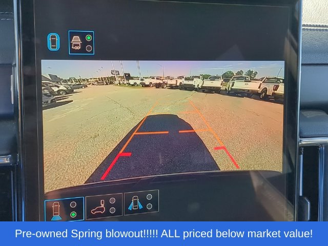 Used 2025 GMC Yukon Denali AWD/4WD image 32