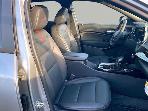 New 2026 Chevrolet Trax RS w/ Sunroof Package image 13