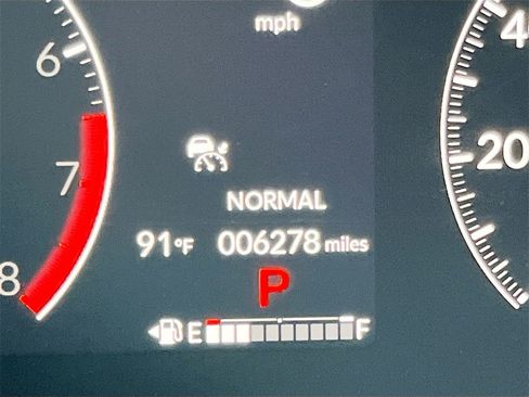 Used 2025 Honda Pilot EX-L image 12