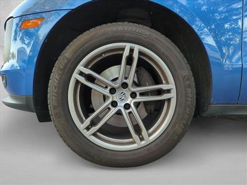 Used 2020 Porsche Macan AWD/4WD image 13