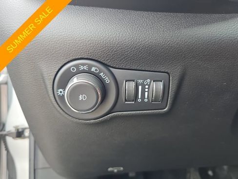 Certified 2025 Jeep Compass Limited w/ Elite Group AWD/4WD image 22