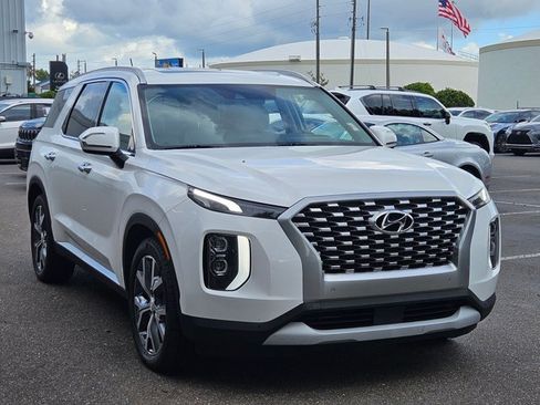 Used 2021 Hyundai Palisade SEL w/ Convenience Package FWD image 3