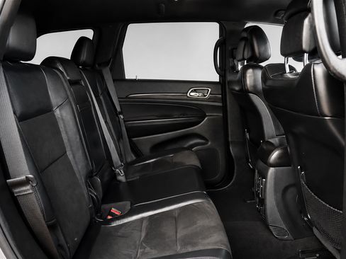 Used 2020 Jeep Grand Cherokee Altitude RWD image 14