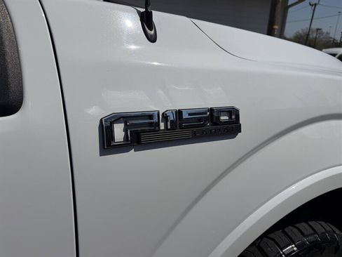 Used 2019 Ford F150 Lariat image 14