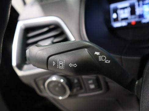 Used 2024 Ford Edge Titanium image 32