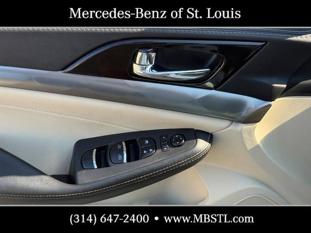 Used 2020 Nissan Maxima 3.5 SL w/ Floor Mat Group FWD image 18