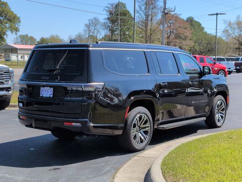 New 2026 Jeep Grand Wagoneer L Base image 5