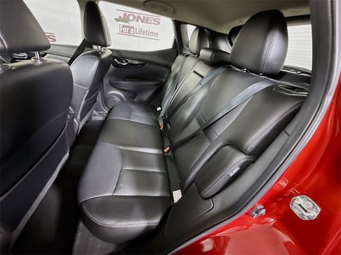 Certified 2021 Nissan Rogue Sport SL w/ Premium Package image 30