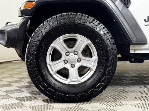 Used 2021 Jeep Wrangler Unlimited Sport image 2