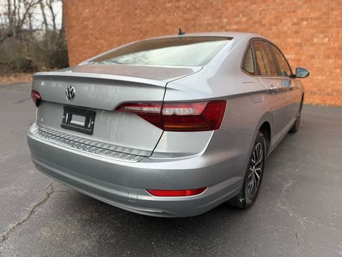 Used 2019 Volkswagen Jetta SE image 8