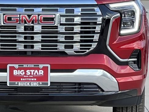 New 2026 GMC Terrain Denali w/ LPO, Floor Liner Package image 7