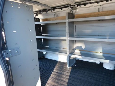 Used 2023 GMC Savana 2500 w/ Driver Convenience Package image 18