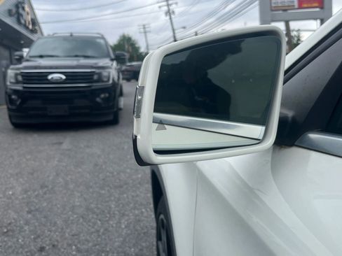 Used 2016 Mercedes-Benz GLA 250 4MATIC image 16