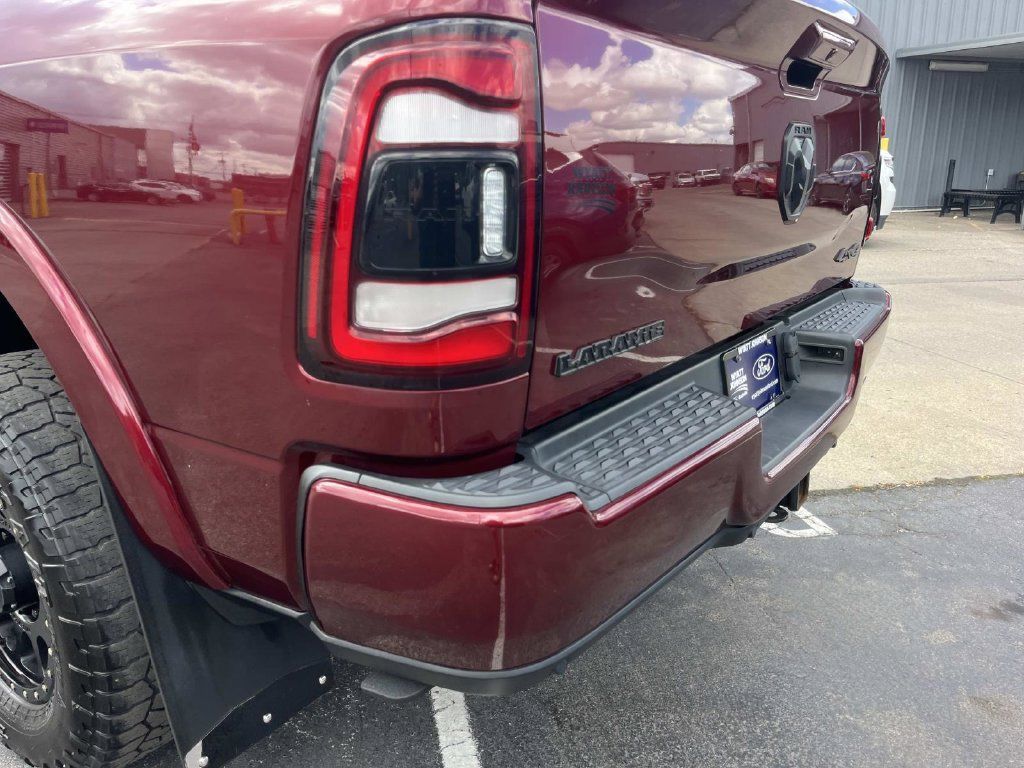 Used 2020 RAM 2500 Laramie w/ Night Edition AWD/4WD image 12