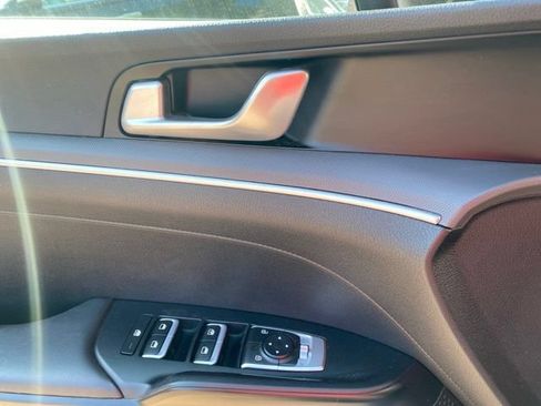Used 2022 Kia K5 LXS FWD image 27