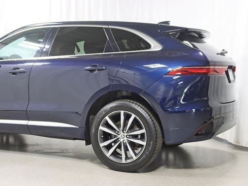 Used 2025 Jaguar F-PACE R-Dynamic S AWD/4WD image 11